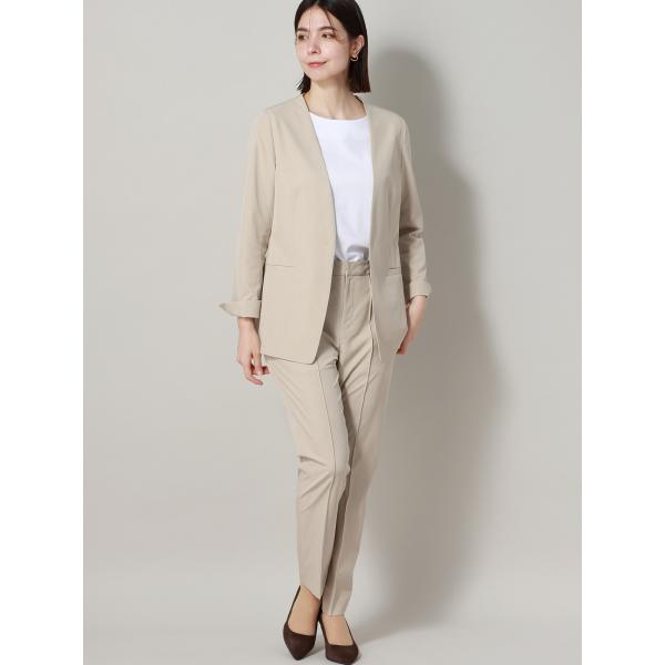 スーツスクエア　レディーススーツ上下セット　ベージュ系 スーツスクエア レディーススーツ上下セット ベージュ系 - メルカリ