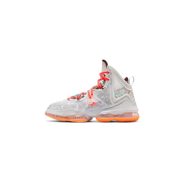 Nike �o�b�V�� �V���[�Y  �i�C�L ���u���� �W�F�[���XLebron 19 EP Fast Food