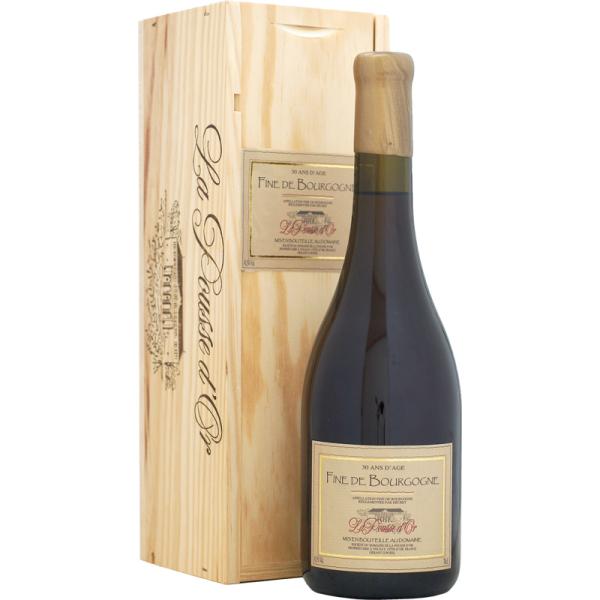 プス・ドールのワインのブドウの絞り滓を蒸留した、貴重な30年物のフィーヌ・ド・ブルゴーニュ!かつてロマネ・コンティのオーナーであったデュヴォー・ブロシェ家の所有地の一部が、ドメーヌ・ド・ラ・プス・ドール。1964年、投資家たちにより再構築さ...