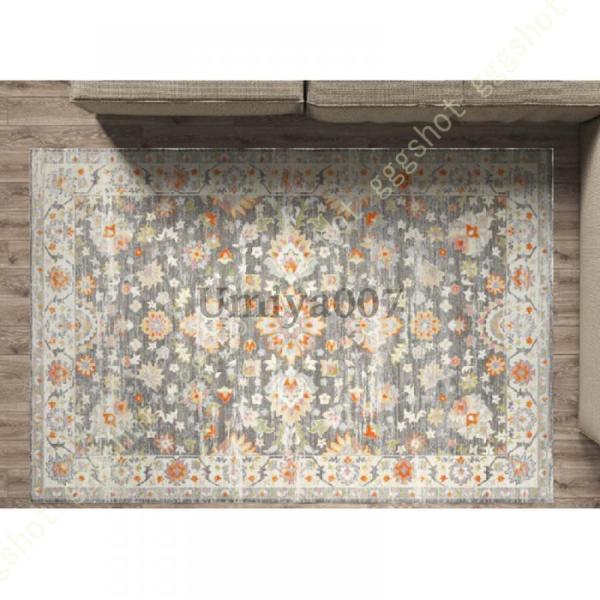 ◆厚さ：5mmぐらい。◆滑り止め。◆遊び毛防止。◆耐磨耗性。◆ウォッシャブル。◆こたつ使用OK。◆床暖房、ホットカーペット対応。さらさらの肌触りが心地良い、密度の高いクリスタルベルベット。生地はさらっとしていてまとわりつかないので、一年を通...