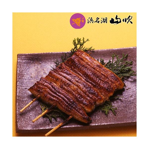 活きのよい肉厚のふっくら国産鰻 うなぎを、発送日早朝にこの道一筋の職人が一串一串丹精こめて焼き上げた逸品で鮮度抜群です。活うなぎ蒲焼で、ふっくらしたままお届け、ご希望の串数を箱詰めでお届けできます。※箱詰めは、ご要望がなければまとめて箱詰め...