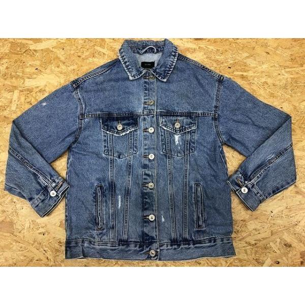 Bershka ベルシュカ BERSHKA デニムジャケット 薄手 両胸 Bershka ベルシュカ BERSHKA デニムジャケット 薄手 両胸