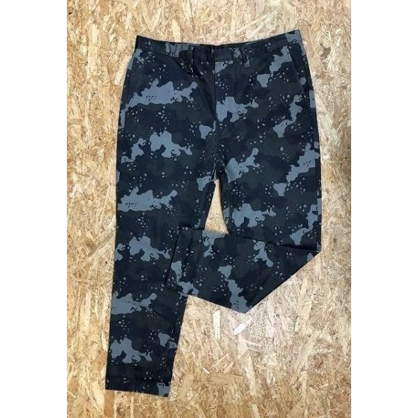 Gu ジーユー ぼつぼつした感じの迷彩柄 Dリング付き ミリタリーテイスト パンツ Dリング付き ロング Xlサイズ カーキ グレー メンズ Pl025 Undo Rowa ヤフー店 通販 Yahoo ショッピング