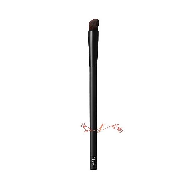 nars ナーズ ハイピグメントアイシャドーブラシ #24／アイシャドウブラシ 正規品 アイシャドウ ぼかしブラシ アイメイク ブレンドブラシ 目元 メイクブラシ