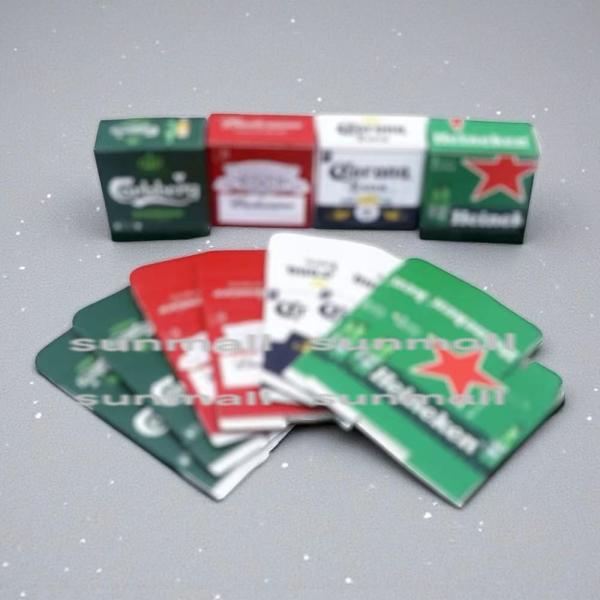 サイズ：約4.0cm×2.0cm×4.0cm※手作業での測定のため、多少の誤差があります※ミニチュアサイズのため、必ずサイズをご確認ください素材／材質: 紙・ビール段ボール箱を再現したミニチュアデザイン・4色から選べるカラーバリエーション・...