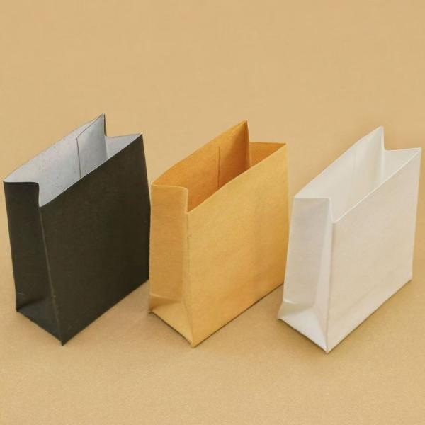 【1点のみ販売】【3色から選択可能】ミニチュア紙袋 1/12 30×15×38mm 1点 3色から選べる ドールハウス用 模型小物