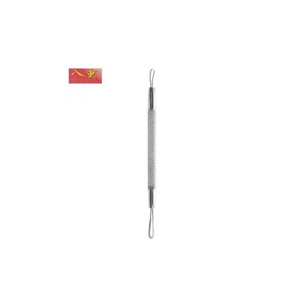 角の立った面と、丸くなった面の2種類のタイプが付いているので、お肌の弱い方も、ガッツリと取りたい方にもオススメです。握りやすく滑らない形状のしっかりしたハンドル形状。ステンレス製のため、煮沸消毒ができ、衛生的にご使用いただけます。