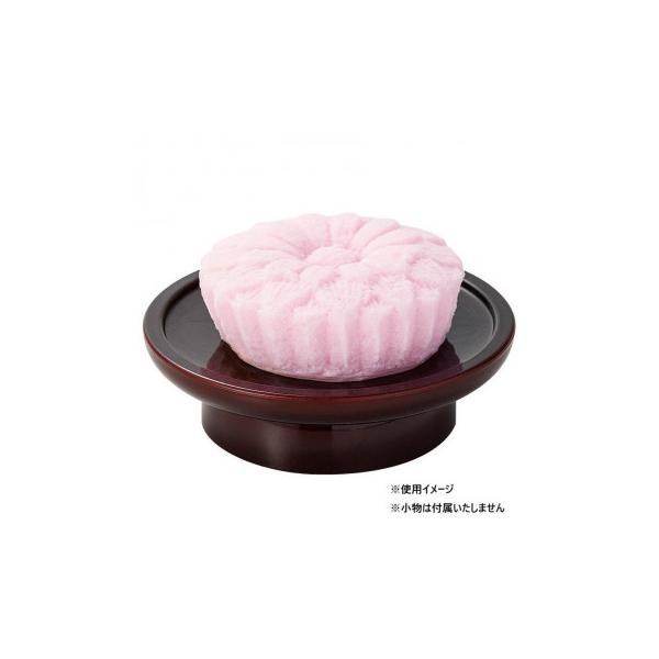 イミテーションのお供え菓子です。クリアケースに入っているのでディスプレイに便利です。