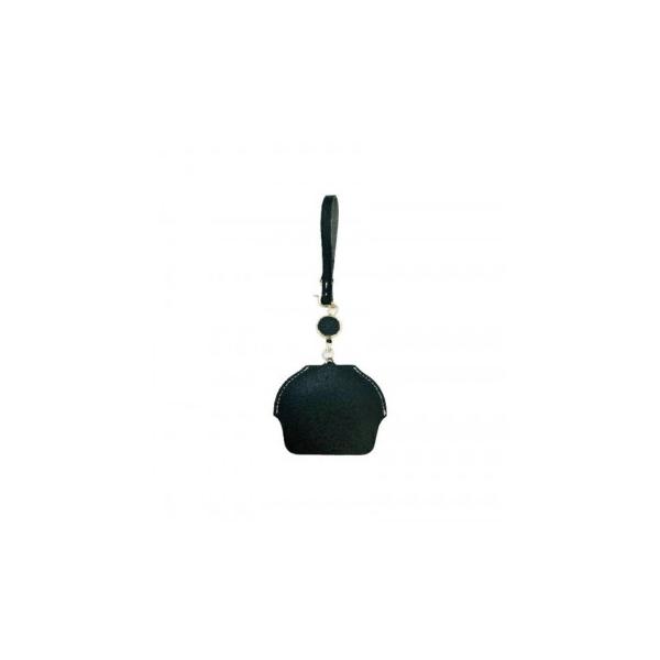 バッグやカバンにチャーム感覚で持ち歩くことで、いざという時に活躍する便利なアイテムです。まさかこんな可愛いチャームがルーペだと思われません。老眼鏡はまだ早いかなという方にも、おしゃれに携帯していただけます。カバーが付いているので、レンズを汚...