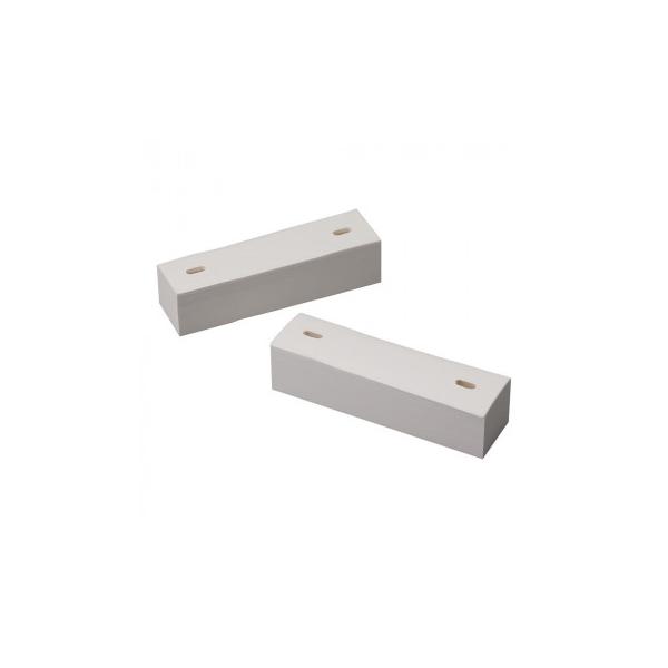 あご受け紙の穴が楕円形なので、様々な検査機器に対応します。