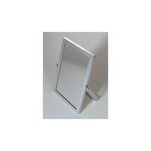 材質を生かしたシンプルなフォルムの小型ミラーです。