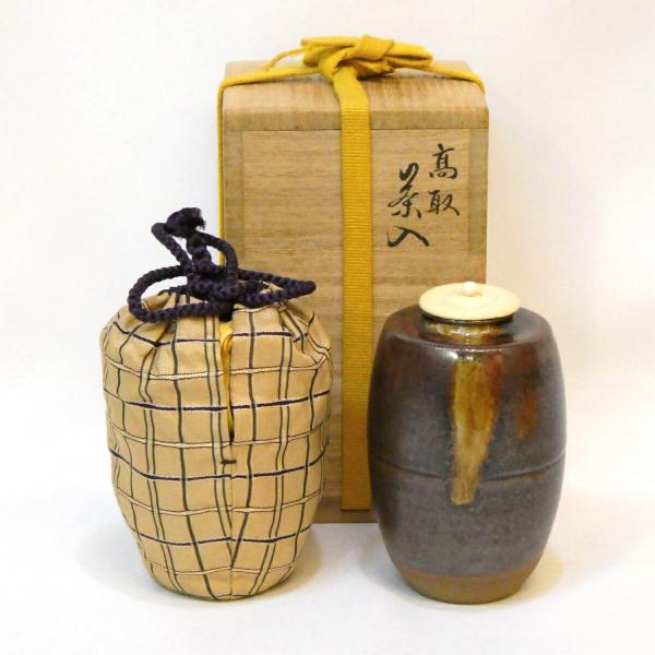 【茶道具】高取焼 肩衝茶入 鬼丸雪山作 三月の特売品】鬼丸雪山作 高取焼 肩衝茶入 耳付 吉野格子仕覆 茶道具