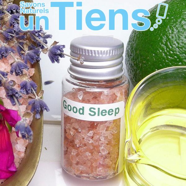 バスタブに広がるエッセンシャルオイルのお肌への潤いと、芳醇な香りでリラックスバスタイムをお過ごしいただき、湯上がりのしっとり感をお楽しみいただけます。●バスソルトの使用方法と使用上のご注意約200リッターの浴槽一回分として30グラムのバスソ...