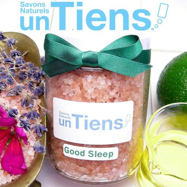 バスタブに広がるエッセンシャルオイルのお肌への潤いと、芳醇な香りでリラックスバスタイムをお過ごしいただき、湯上がりのしっとり感をお楽しみいただけます。●バスソルトの使用方法と使用上のご注意約200リッターの浴槽一回分として30グラムのバスソ...