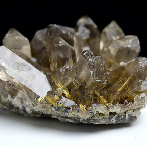 ルチル スモーキータイチンルチル 1,700g 原石