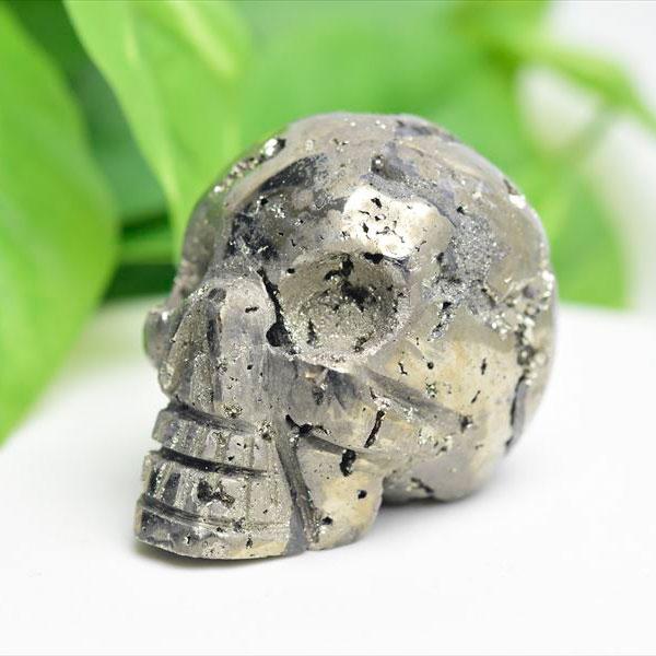 パイライトスカルクラスター336.5gの魅力と選び方