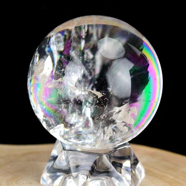 レインボー水晶 丸玉 アイリスクォーツ 天然水晶 現物画像 台座付