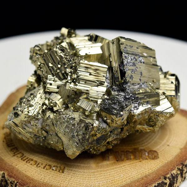 パイライト 黄鉄鉱 (約256.4g) クラスター ギラギラ結晶 原石 ペルー