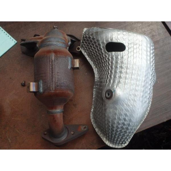 スズキ　HA35Sアルトエコ　触媒 アルト DBA-HA35S 触媒 ECO-S R06A ZKS 14110-50M10 201073