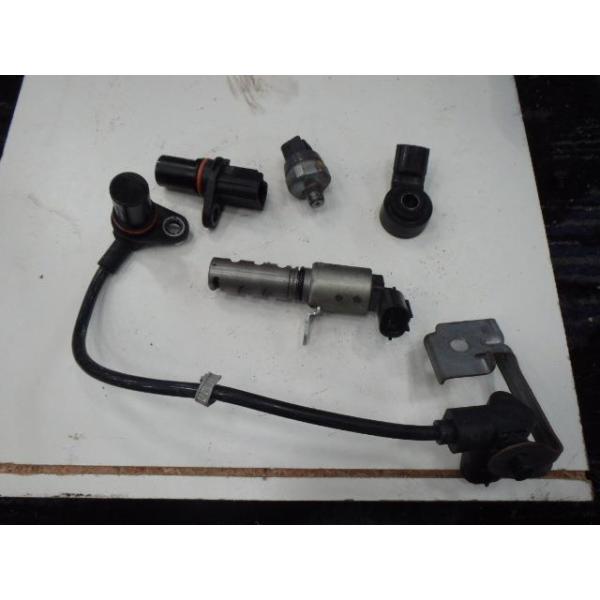 タント DBA-L375S その他 E/G部品 X-LTD KF-VE S28 銀 エンジン