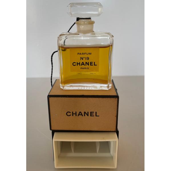 CHANEL - シャネル 香水 NO19 オードトワレ 開封済み 中古