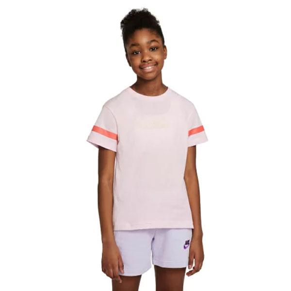 いつでも快適。柔らかい肌触りのコットン素材、袖のストライプ、胸元の刺繍文字など、定番中の定番デザイン。いつの時代も愛されるお気に入りアイテム。素材本体：綿　１００％WEB上でご購入いただけた場合でも、在庫は変動しているためご注文時に欠品する...