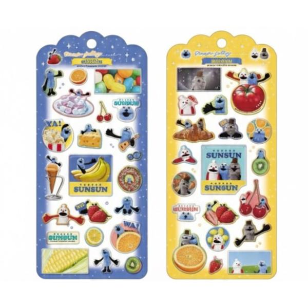 パペットスンスンドロップジェリーシールの２柄（各柄1枚）セットでの販売です。エポキシシールにホログラム箔押しでキラキラ♪お友達や同僚の誕生日プレゼントやクリスマスプレゼント、孫へのお土産やパーティーや二次会の景品に！■仕様内容■販売サイズ：...