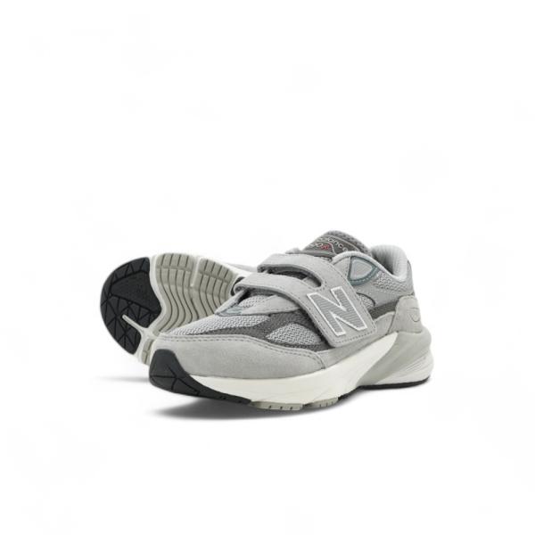 New Balance（ニューバランス） NEW BALANCE PV990 GL6 キッズ
