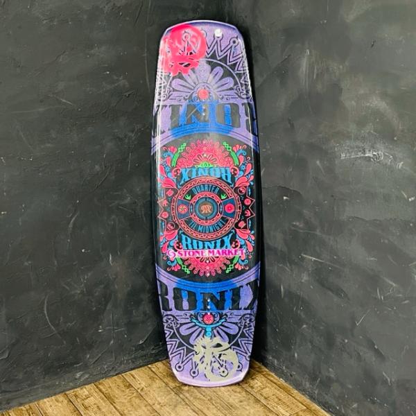 ウェイクボード ボードのみ 【中古】RONIX ロニックス QUARTER TIL'MIDNIGHT 135 パープル系 IMAGINED BY HAYLEY SMITH 夏物 / 512949