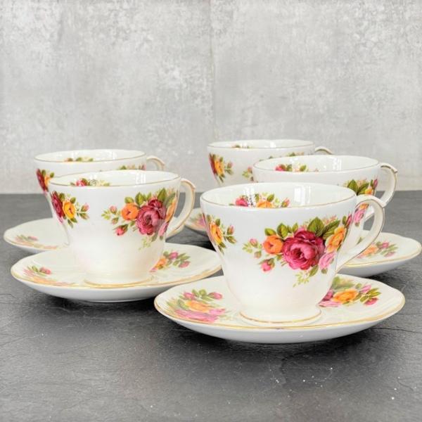 ロイヤルボーンチャイナ製 SCB食器新品一式セット