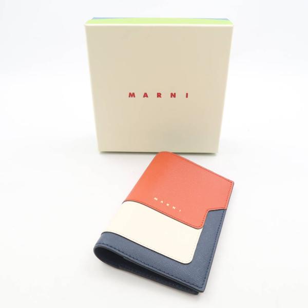 美品 MARNI マルニ オレンジ クリーム ディープブルー サフィアーノ パスポートホルダー レザー ホワイト ネイビー レディース AD446 MARNI（マルニ） 美品 オレンジ クリーム ディープブルー サフィアーノ