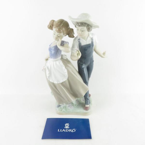 リヤドロ5292 恋の花が咲く（ジャンク品） LLADRO 美品 リヤドロ 5292「恋の花が咲く」 フィギュリン 置物