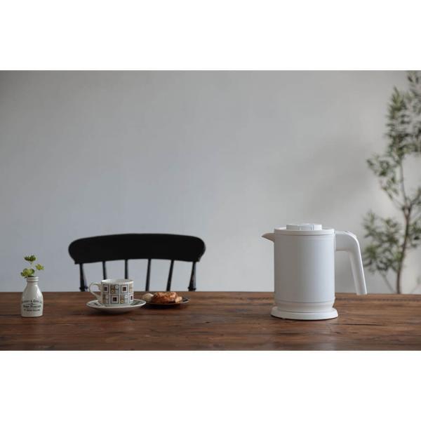 ◆商品説明[メーカー]タイガー魔法瓶[カラー]マットホワイト / マットブラック[実容量]0.8L[定格消費電力]1300W[サイズ]約 幅15.9×奥行25×高さ22cm[質量]約 1.1kg[沸騰時間]コップ1杯：約45秒満水：約4分[...