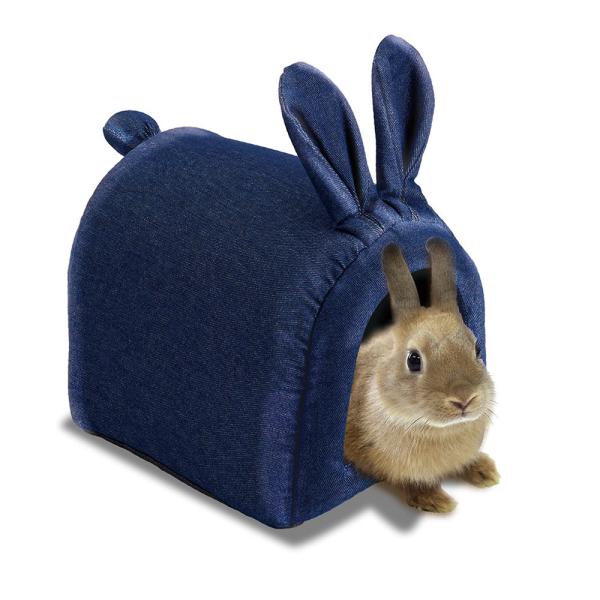 生地の丈夫さが小動物にピッタリな、デニムで出来たうさぎ用ベッドです。・ケージに固定できるヒモ付・ロップイヤーも入れるゆったりサイズ・取り出しＯＫなマット付・ヒーター（別売）用コード穴付※別売りの「ほっとうさ暖 リバーシブルヒーターM」と一緒...