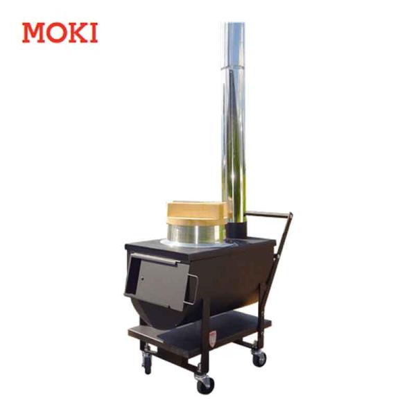 行政・社会福祉法人・NPO法人・企業・個人等520台の導入実績！キャスター付で楽々移動。防災訓練・イベント・日常と年間使用！羽釜とセットのイベントストーブです。品　番：MD70KCサイズ：本体：L89×W40×H83cm　煙突：Φ120mm...