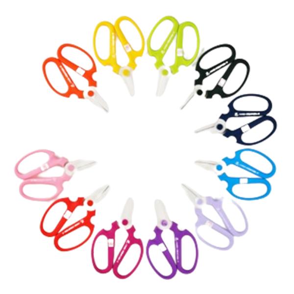 花屋さんも愛用、軽くて切れ味抜群です。大人気の園芸ハサミです。使いやすく錆びにくいフッ素樹脂加工を施し、丈夫(ハンドルの末端まで鉄を使用)で軽量です。品　番：352(レッド）、2352（ライトグリーン）、10352（ピンク）、90352（モ...