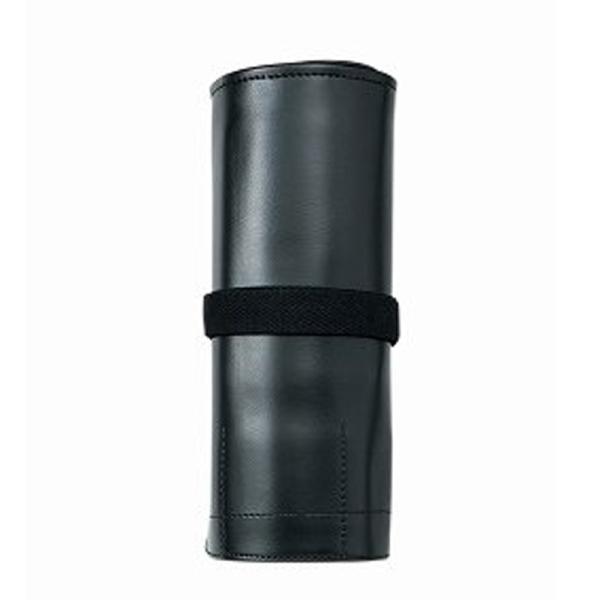 鋏など10点ほどの盆栽道具を収納できる巻き物タイプのケースです。盆栽道具の持ち運び、保管に重宝します。合成皮革を使用しています。品　番：1198サイズ：開いた状態の場合の大きさ約595mm×255mm重　量：約250g生産国：日本入　数：1個