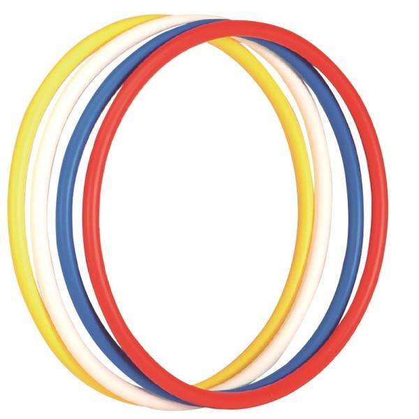 体操用のリングです。品　番：EKB194サイズ：外径42cm　パイプ径：1.8cm重　量：150g/本材　質：ポリエチレンカラー：白、赤、黄、青生産国：日本入　数：4色1組