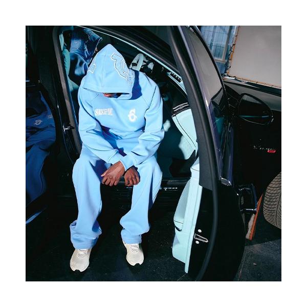 6PM True Religion セットアップ 6PM X TRUE RELIGION ICONS HOODIE + OPEN LEG JOGGER セットアップ