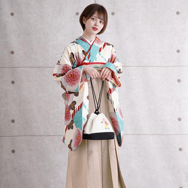 ※ご注意※こちらの商品はレンタル用で使用した中古品になります。（クリーニング・メンテナンス済）検品済みではございますが多少の生地傷みやほつれがある場合もございます。ご購入の際は予めご了承の上お買い求めください。※生地の裁断位置により柄の出方...