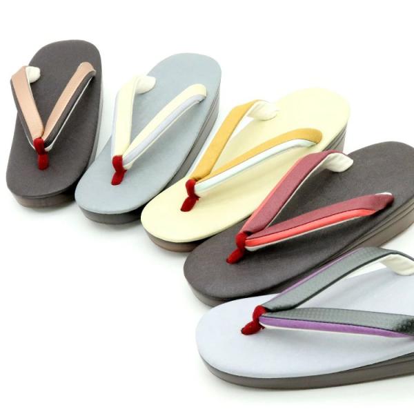 【(株)クラレ社製・クラリーノ（クレスターライニング）生地を使用】・軽くソフトでシックな感触、高品質な人工皮革。・優れた耐久性。　特殊加工により、耐摩耗性、引き裂き強度を数段向上させました。　色落ち・色ムラの可能性も少なくなっております。通...