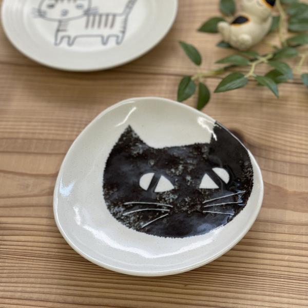美濃焼 ねこ＊まるけ ミツメル 13.7cm三角プレート／取り皿