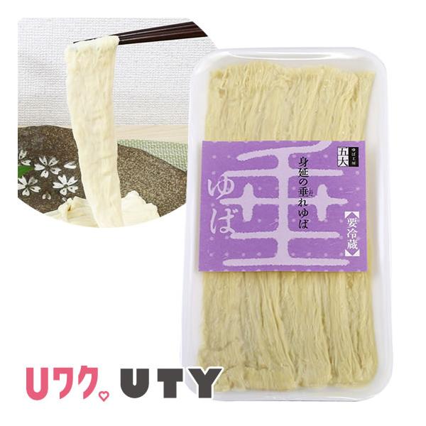 ゆば工房五大の商品で一番柔らかい食感の生ゆばです。ひとくち食べると大豆の風味、甘さが口の中に広がります。わさび醤油につけると、より美味しく頂けます。