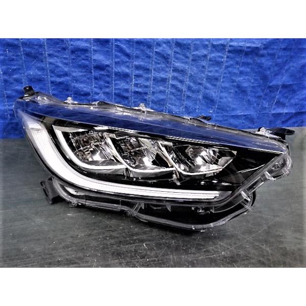 1132 ヤリス MXPA10 MXPA15 MXPH10 MXPH15 右ライト LED K0-3 レンズ美