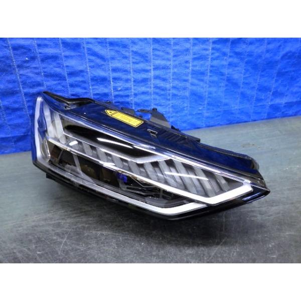 3654　アウディ　A7　スポーツバック　F2DLZS　右ライト　LED　コンピューター付　4K8.941.086.A　美品