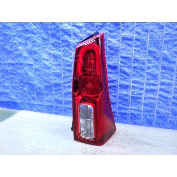 K1001 タント LA650S LA660S 右テール LED 220-69074 美品 : V TRUST