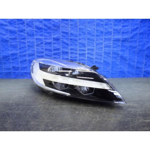 3411　ボルボ　V40　後期　右ライト　LED　31420446　美品