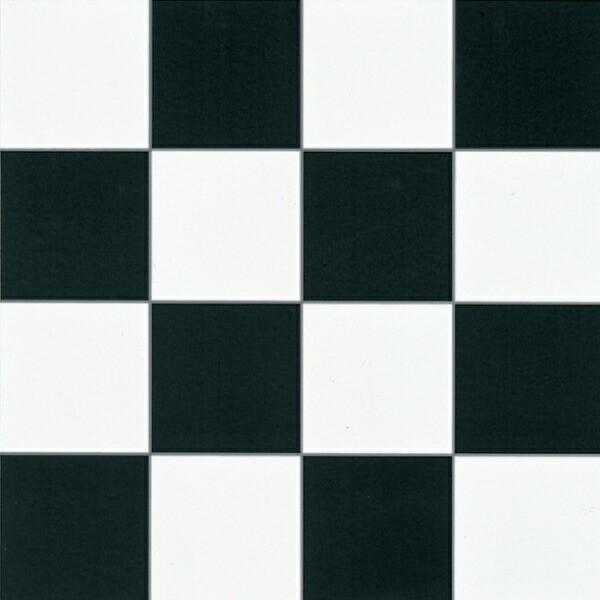 戸建て、マンションなど室内用の床材です。個人差はありますが1.8mm厚と薄くあまり力を入れずにカッターで切れます。床材の中でも長さにもよりますが重量は軽い方ですので持ち運びやすく貼り付けに慣れてきますと施工時間も短く済みます。少ない面積でし...