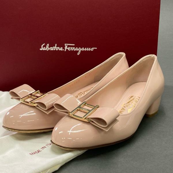 9c19 Salvatore Ferragamo サルヴァトーレ フェラガモ VARA
