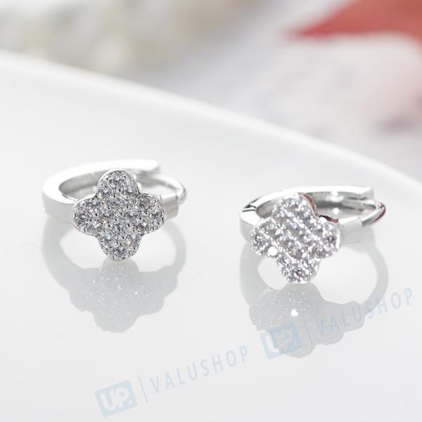 四つ葉のクローバー ピアス レディース シンプル オシャレ 韓国風 カジュアル 数量限定アウトレット最安価格